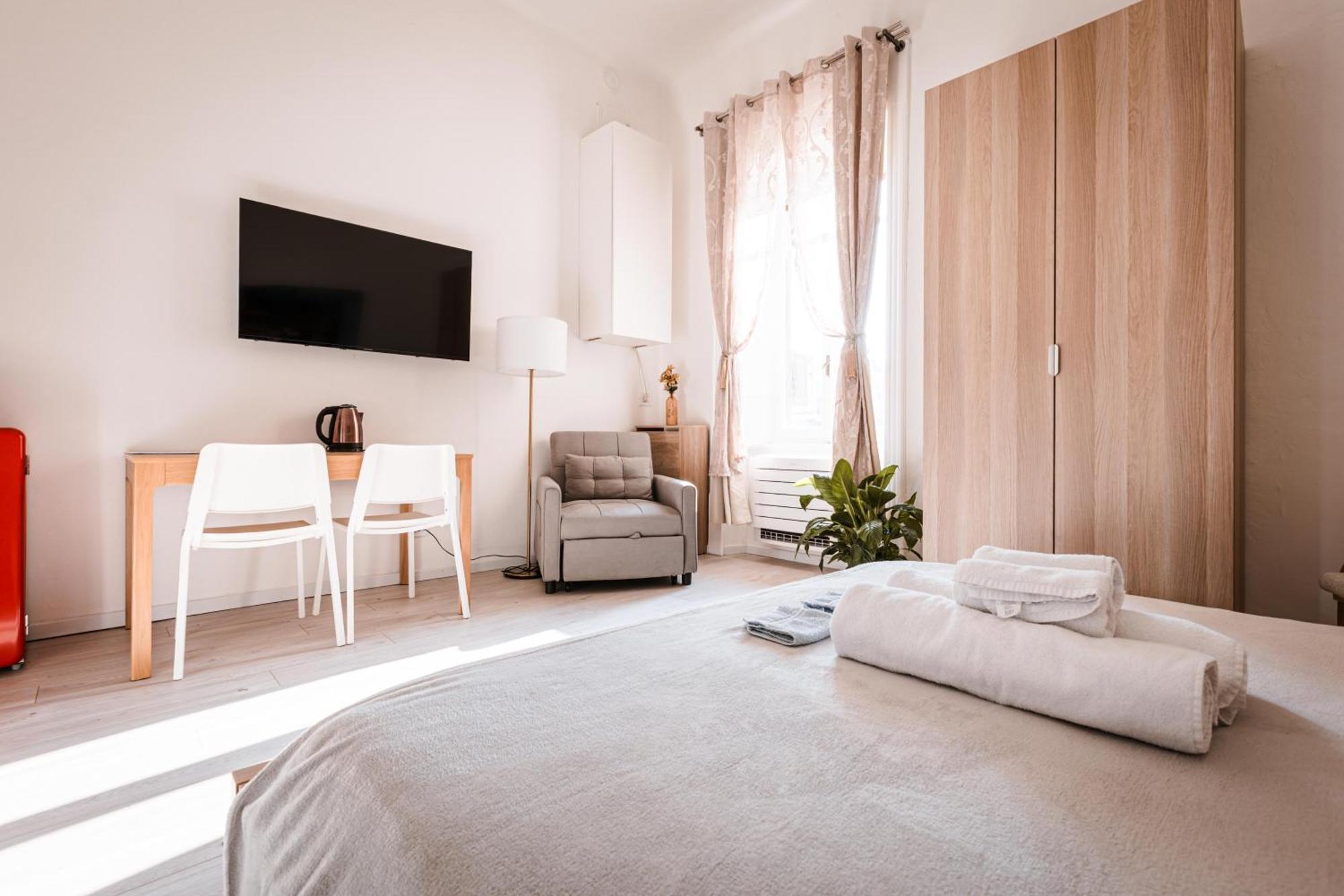 5Min From Citta Alta Chic Bergamo City Apartment Bagian luar foto